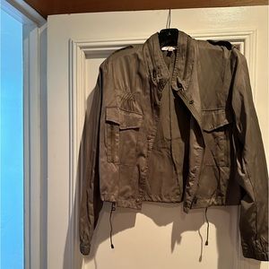 ROMEO & JULIET COUTURE cropped army jacket olive top blogger favorite fashion